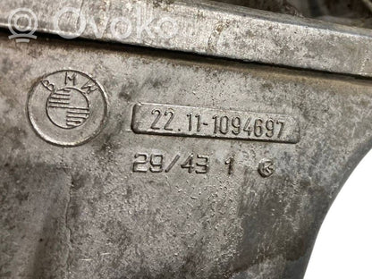 Dzinēja nostiprināšanas stiprinājums-kronšteins