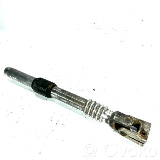 Stūresrata ass krustsavienojums