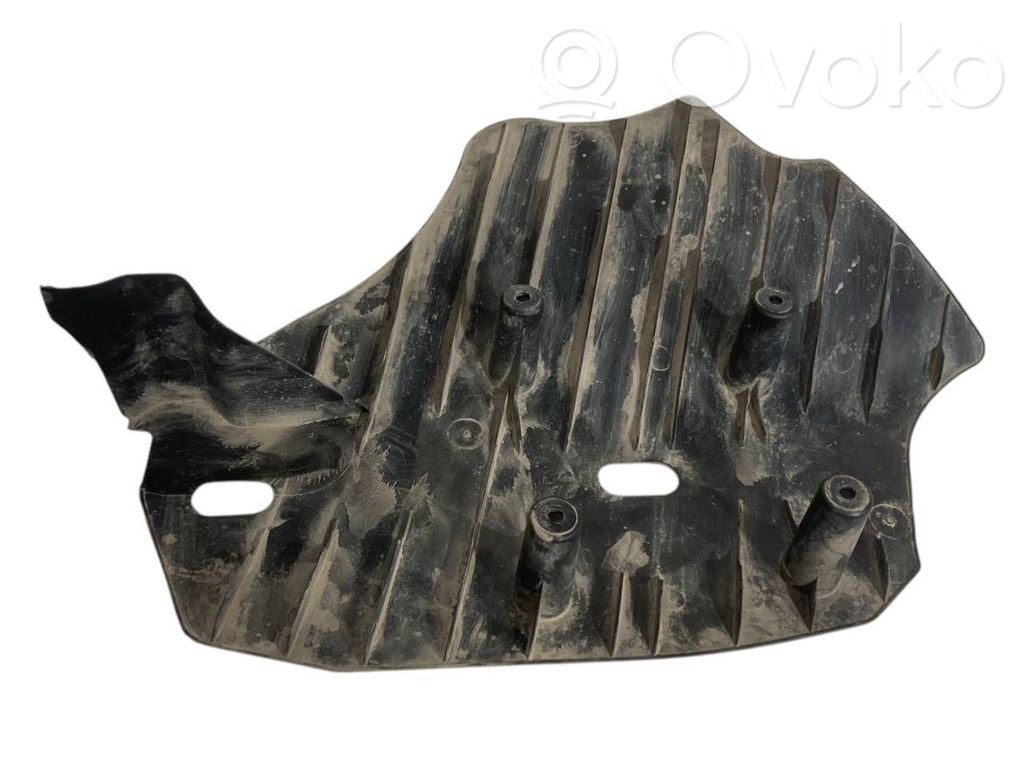 Apakšas aizsargs šasijas aizmugurējā daļā