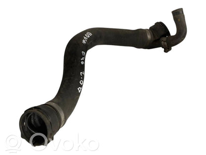 Caurulīte (-es) / šļūtene (-es)