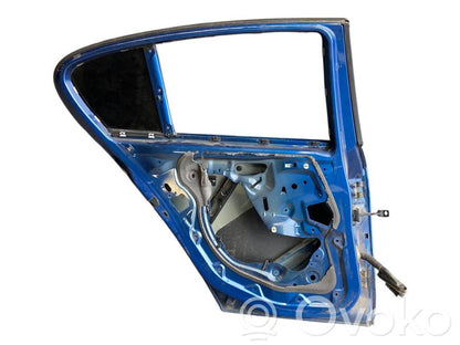 Aizmugurējās durvis