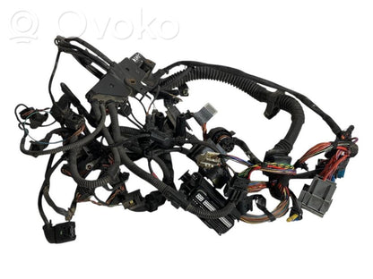 Dzinēja vadu instalācija