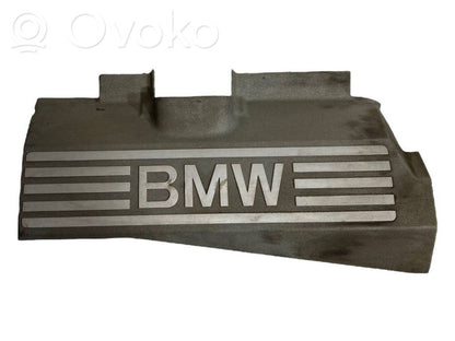 Engine cover (decorative trim)