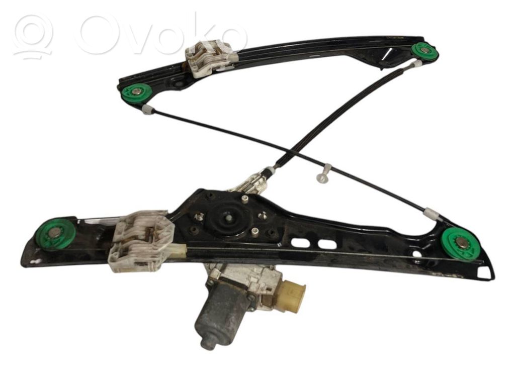 Priekšpusē elektriskā loga pacelšanas mehānisma komplekts