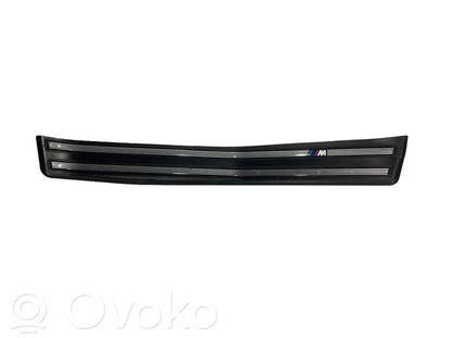 Aizmugurējā sliekšņa dekoratīvā apdare (iekšējā)