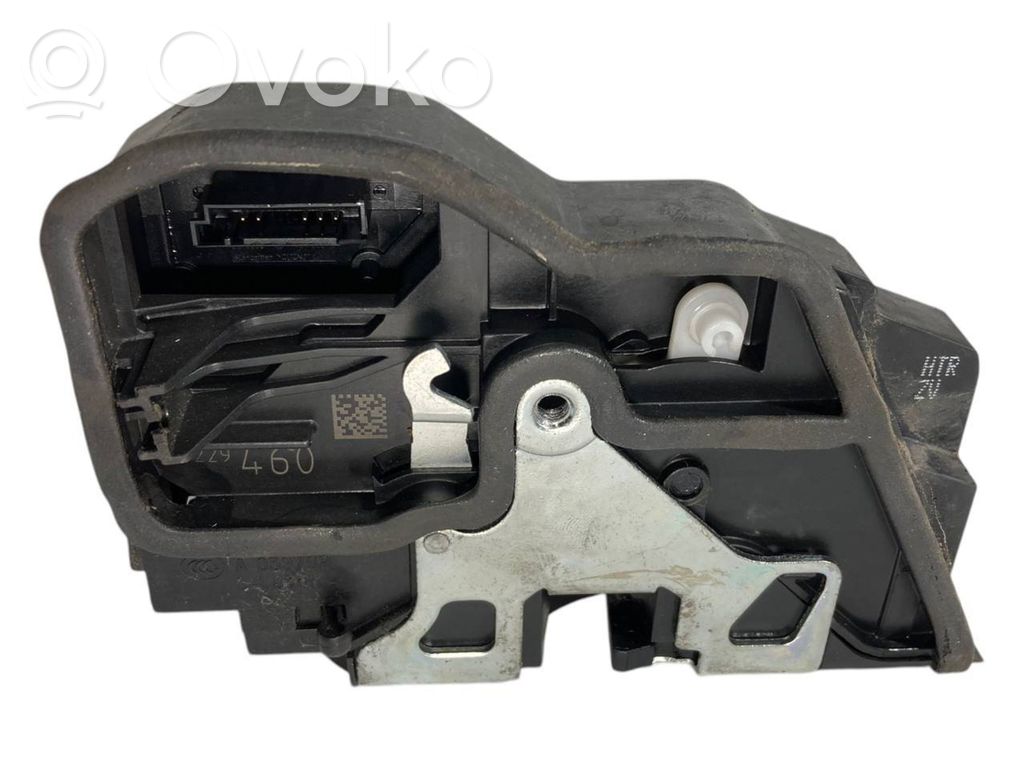 Aizmugurē slēdzene