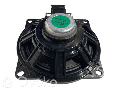 Skaļrunis (-i) priekšējās durvīs