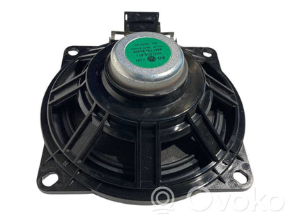 Skaļrunis (-i) priekšējās durvīs