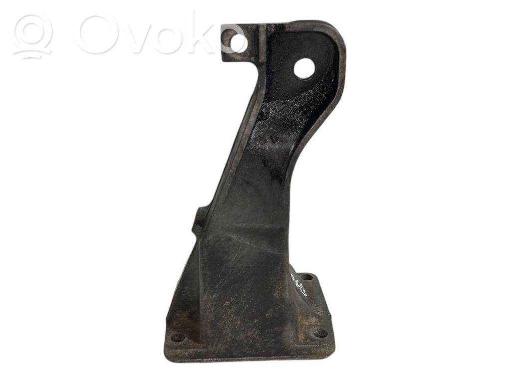 Dzinēja nostiprināšanas stiprinājums-kronšteins