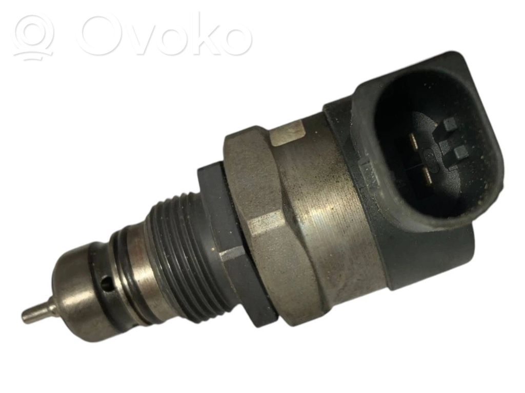 Fuel pressure regulator