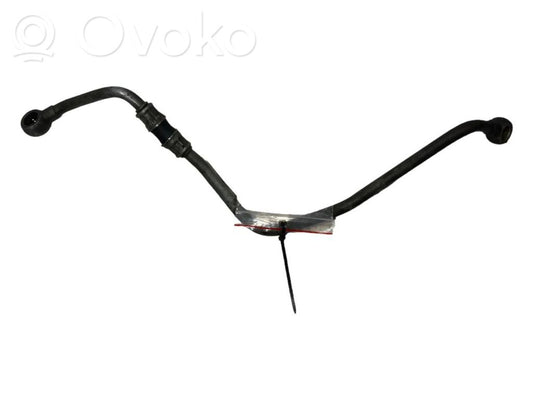 Oil supply pipe (in the crankcase)