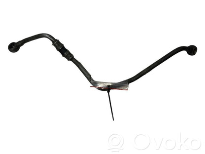 Oil supply pipe (in the crankcase)