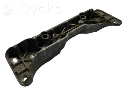 Кронштейн крепления трансмиссии