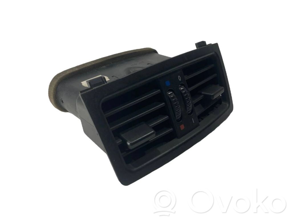 Aizmugurējā gaisa - ventilācijas reste