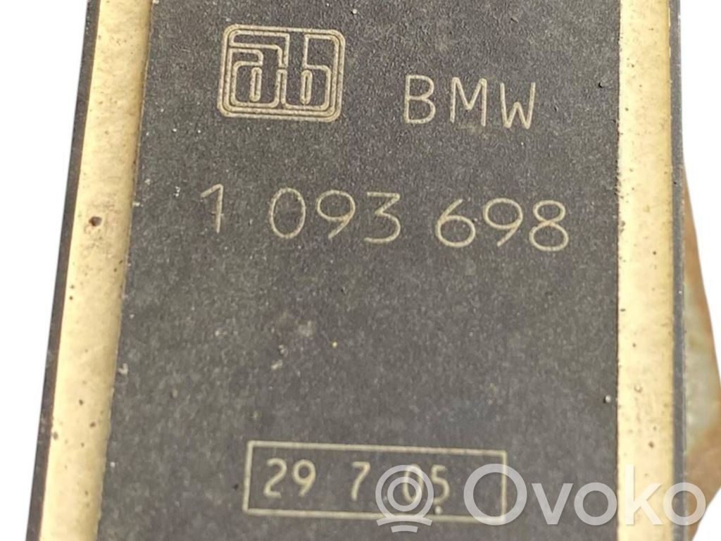 Augstuma sensors (priekšējo lukturu)