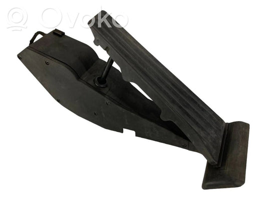 Педаль акселератора