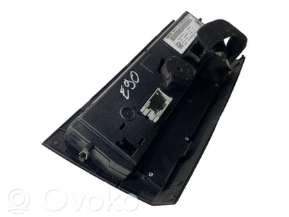 Gaisa kondicioniera / klimata kontroles / salona apsildes vadības bloks (salonā)