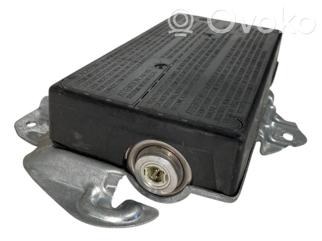 Priekšējo durvju drošības spilvens