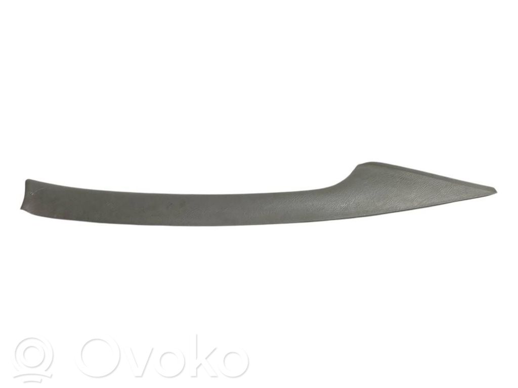 (A) statņa dekoratīvā apdare