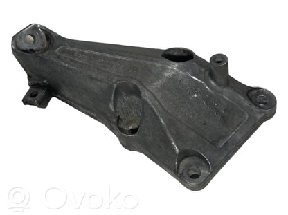 Dzinēja nostiprināšanas stiprinājums-kronšteins