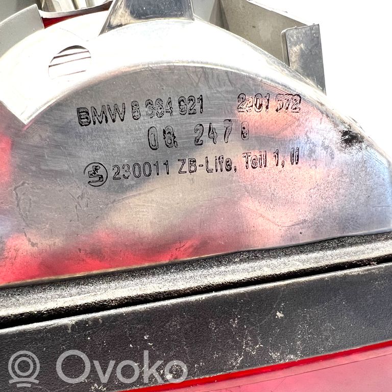 Aizmugurējais lukturis virsbūvē