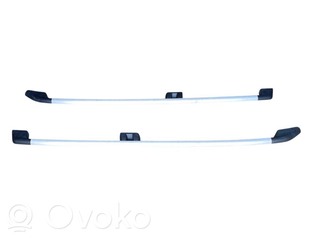 Gareniskie jumta reliņi – "ragi"