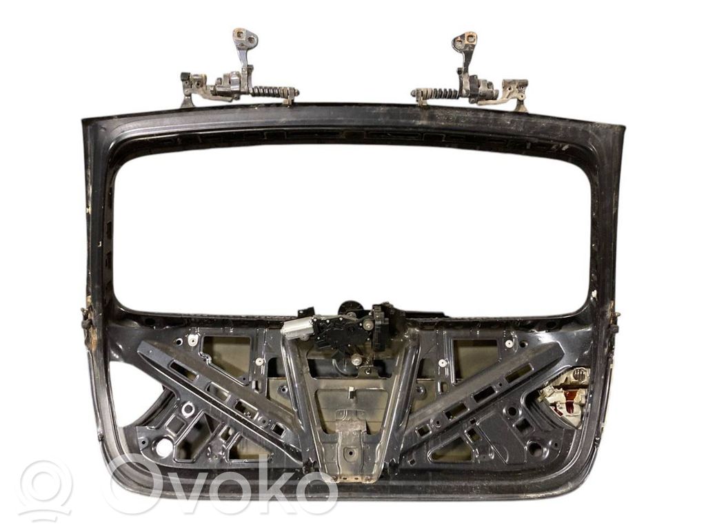 Aizmugurējais pārsegs (bagāžnieks)