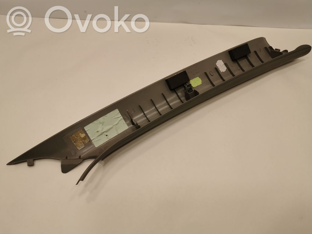 (A) statņa dekoratīvā apdare