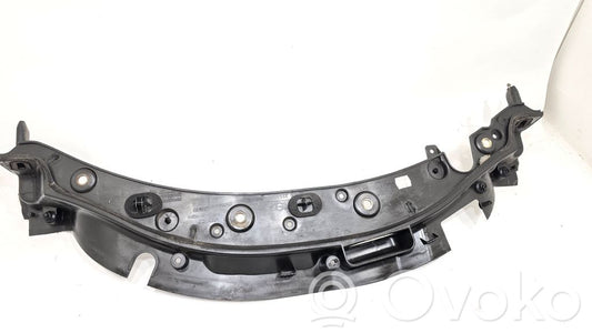 Cita veida dzinēja nodalījuma detaļa