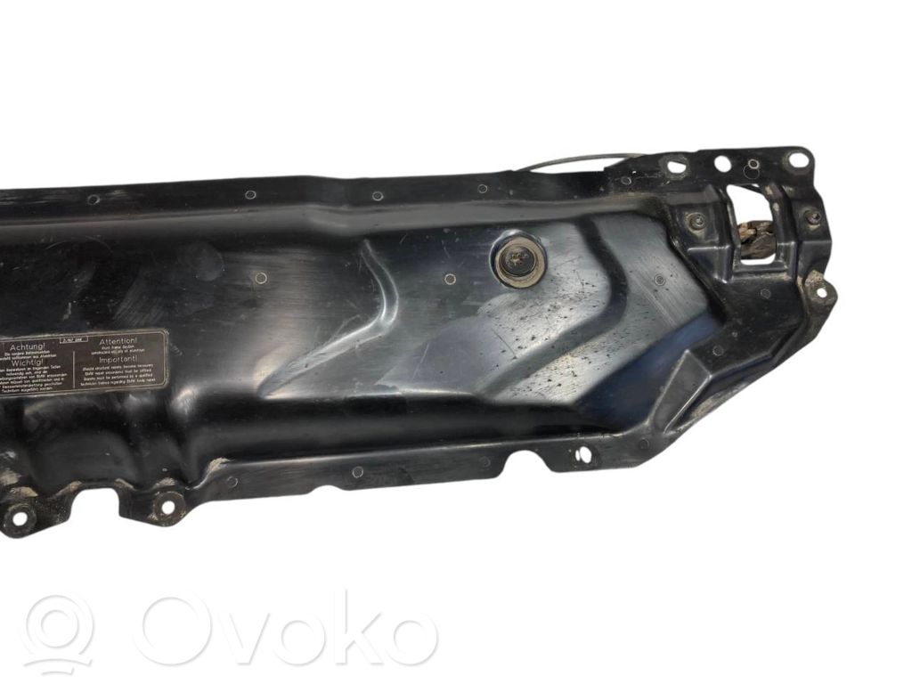 Radiatoru paneļa augšējā daļa (televizors)