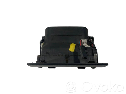 Задняя воздухо-вентиляционная решетка