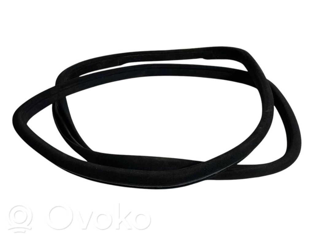 Aizmugurē apdares gumija (virsbūvē)