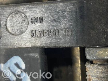 External opening handle