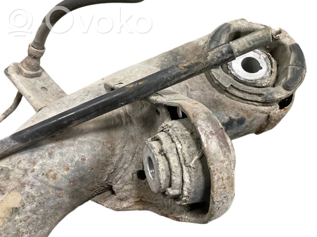 Pusrāmis aizmugurējais / priekšējais