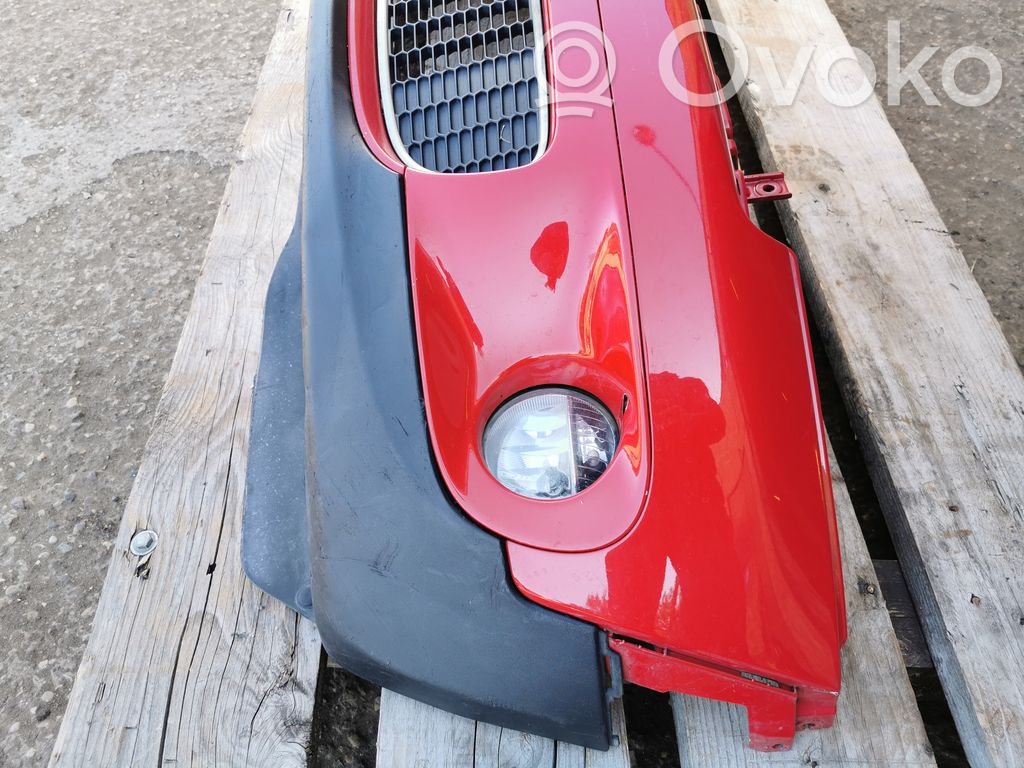 Передний бампер