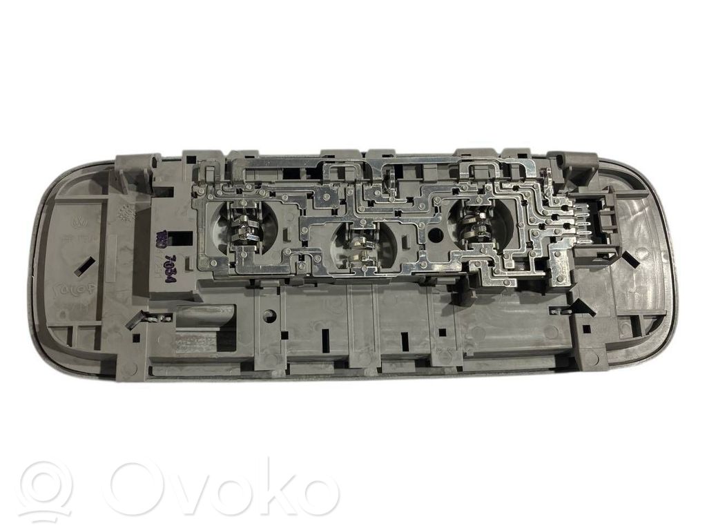 Aizmugurējo vietu apgaismojums