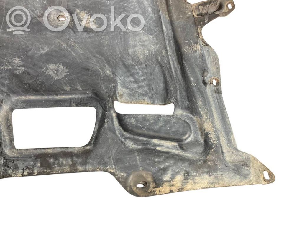 Dzinēja apakšas aizsargs