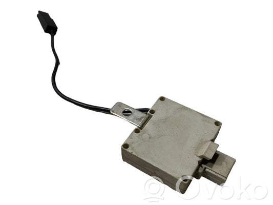 Antenna control unit