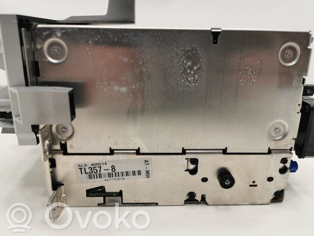 Radio / CD/DVD atskaņotājs / navigācija