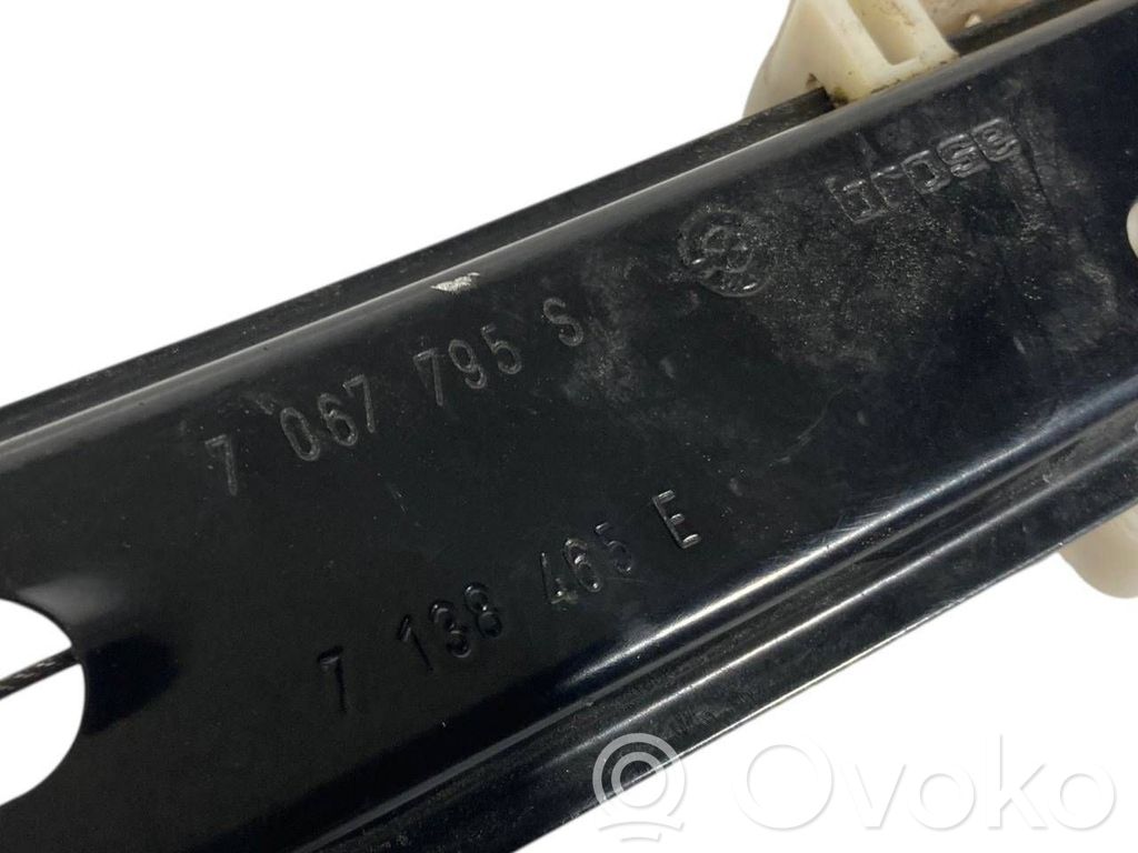 Priekšpusē elektriskā loga pacelšanas mehānisma komplekts