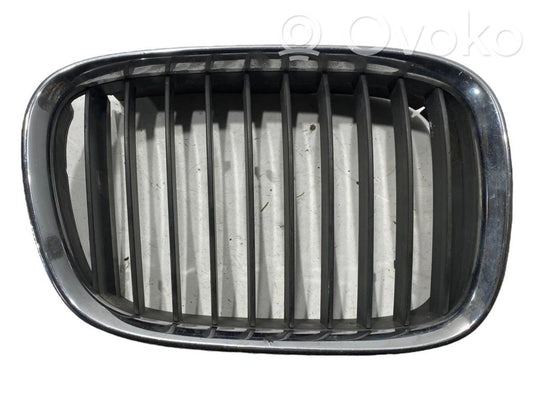 Top grille