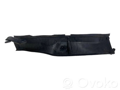 Cita veida dzinēja nodalījuma detaļa