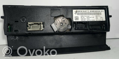 Air conditioning / climate control / interior heating control unit (in the passenger compartment)