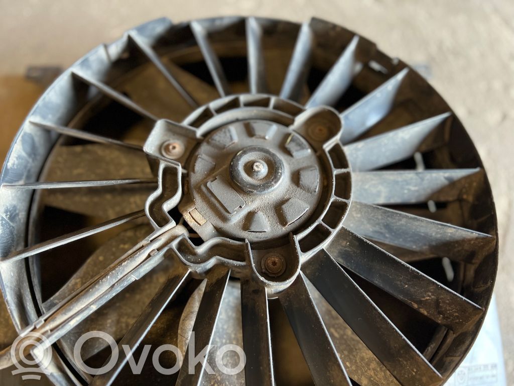 Electric radiator fan