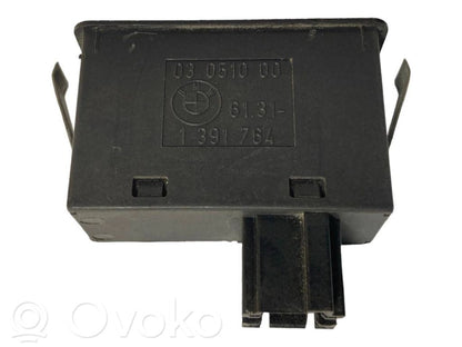 Window electric heating switch