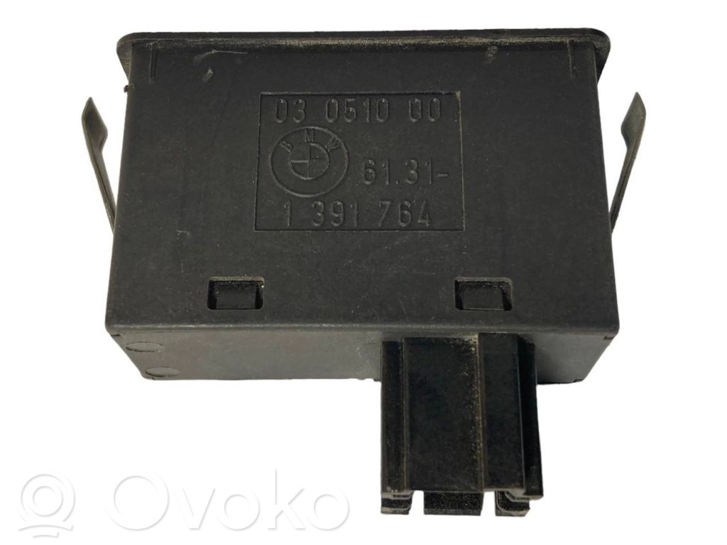 Logu elektriskās apsildes slēdzis