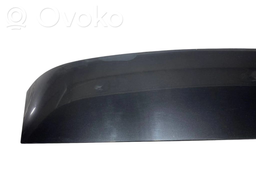 Spoilera aizmugurējais vāks