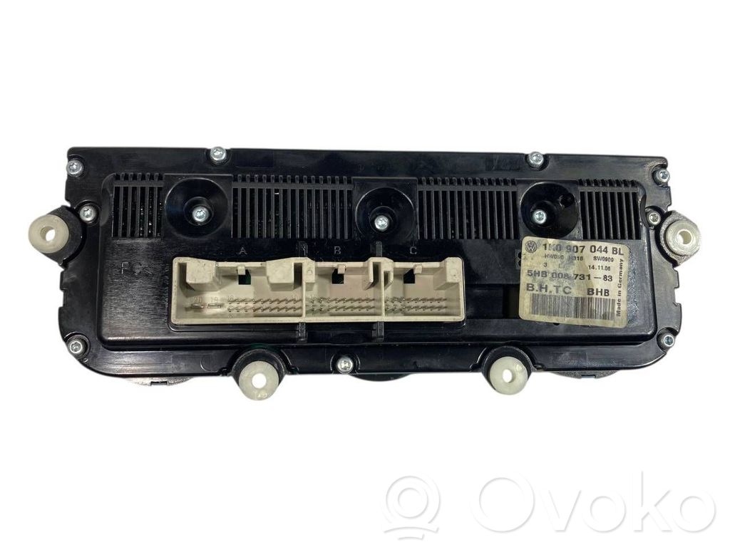 Gaisa kondicioniera / klimata kontroles / salona apsildes vadības bloks (salonā)