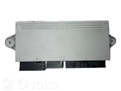 Durvju vadības bloks