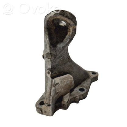 Dzinēja nostiprināšanas stiprinājums-kronšteins